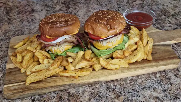 BBQ Pork Kraut Burger Recipe 🍔